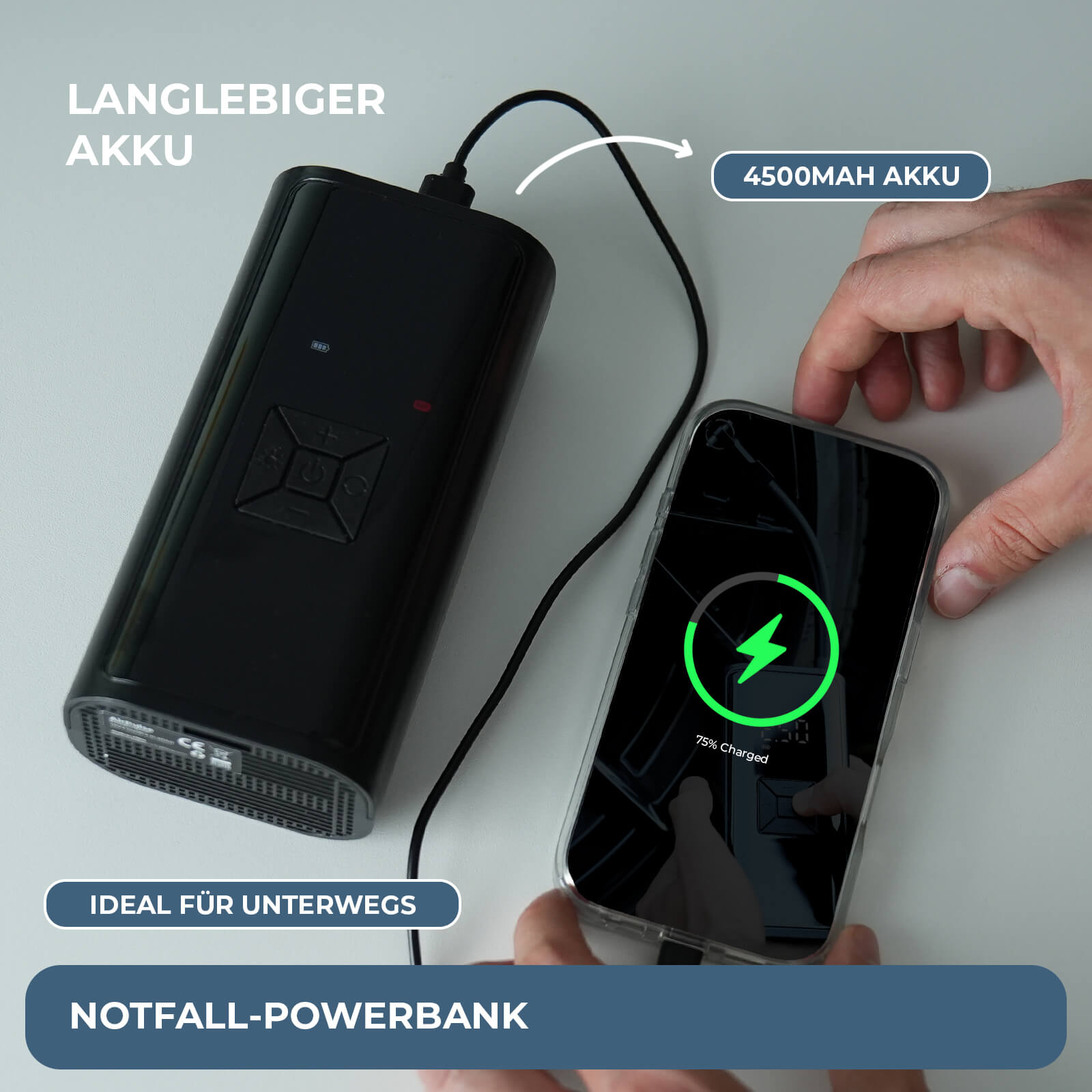 Powerbank Funktion wird mit dem AirPulse One Mini-Kompressor verdeutlicht. Der Kompressor liegt neben einem Smartphone